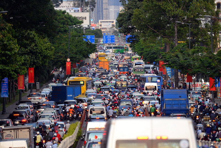 Mượn đất quốc phòng để làm đường vào sân bay Tân Sơn Nhất - Ảnh 2.