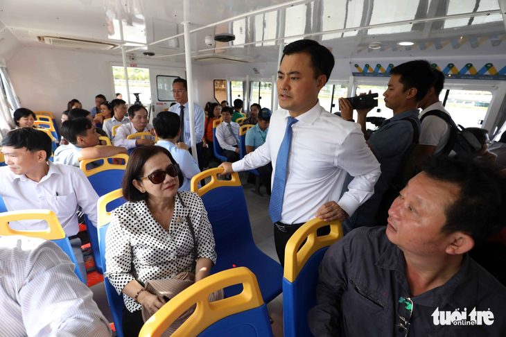 Tuyến buýt sông đầu tiên ở Sài Gòn chính thức hoạt động - Ảnh 11.