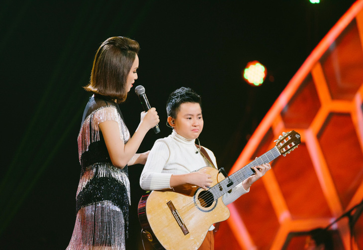 Thần đồng âm nhạc: nghệ sĩ giải Grammy lần đầu chơi nhạc Trịnh - Ảnh 11.