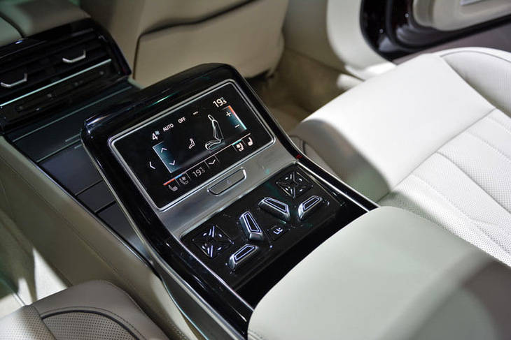 Ngắm Audi A8L 2019 - sedan sang trọng với công nghệ ấn tượng - Ảnh 8.