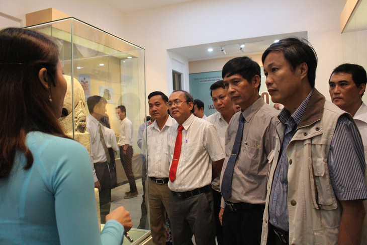 Trưng bày cổ vật văn hóa Óc Eo ở bảo tàng Chăm phục vụ APEC - Ảnh 1.