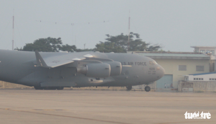 Máy bay chở giám đốc điều hành Ban thư ký APEC tới Đà Nẵng - Ảnh 5.