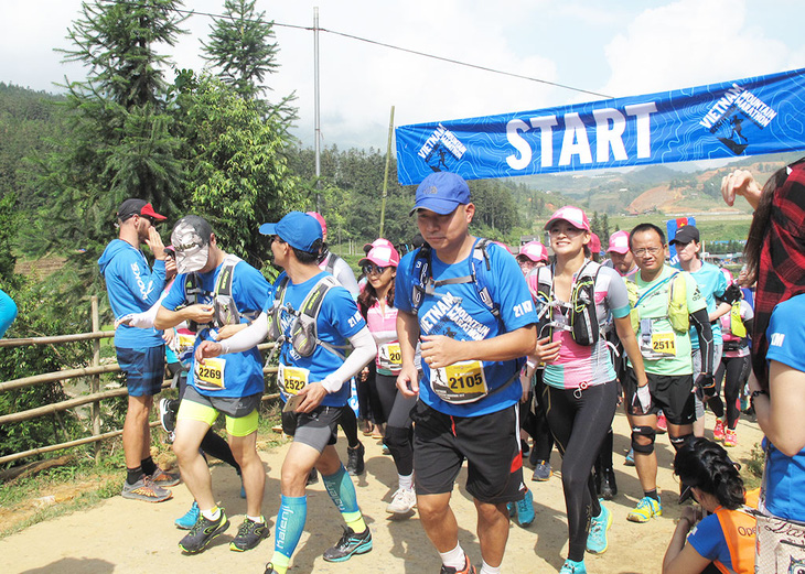 Người Việt đầu tiên vô địch cuộc thi marathon 100km ở Sa Pa - Ảnh 1.