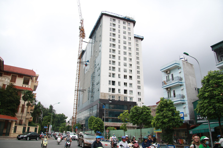 Cử tri Hà Nội đề nghị dừng cấp phép cao ốc trong nội đô - Ảnh 1.
