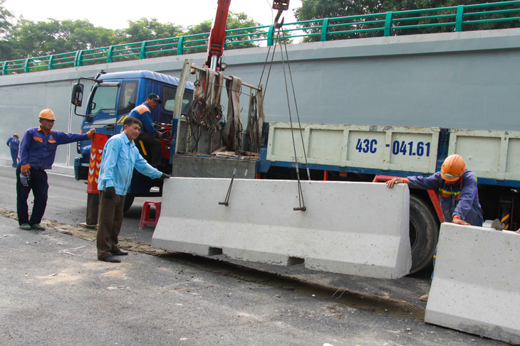 Đà Nẵng thông xe hầm chui Điện Biên Phủ sớm 2 tháng phục vụ APEC - Ảnh 5.