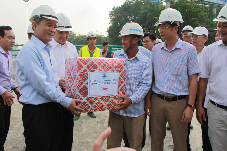 Đà Nẵng thông xe hầm chui Điện Biên Phủ sớm 2 tháng phục vụ APEC - Ảnh 3.