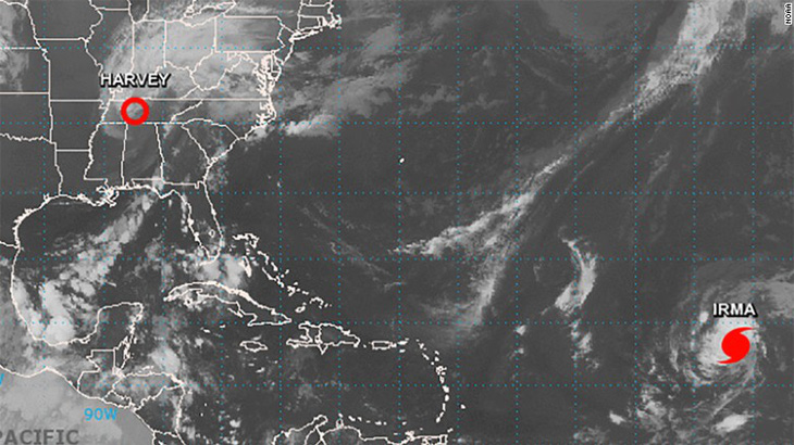 Mỹ lại chuẩn bị đón siêu bão mới mạnh như bão Harvey - Ảnh 1.