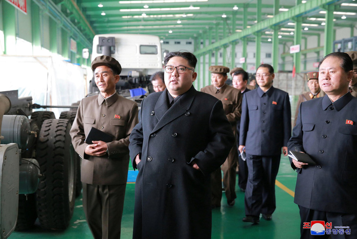 Hàn Quốc áp lệnh trừng phạt với 18 công dân Triều Tiên - Ảnh 1.