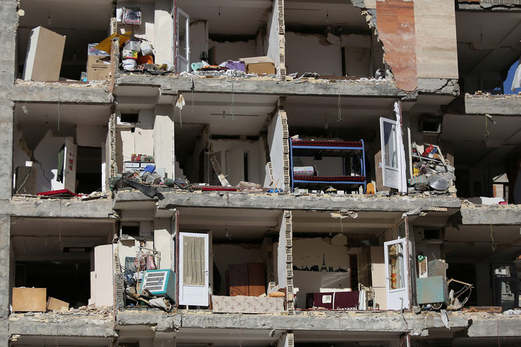 Thế giới trong tuần qua ảnh: Động đất ở Iran, lũ lụt ở Hy Lạp - Ảnh 1.