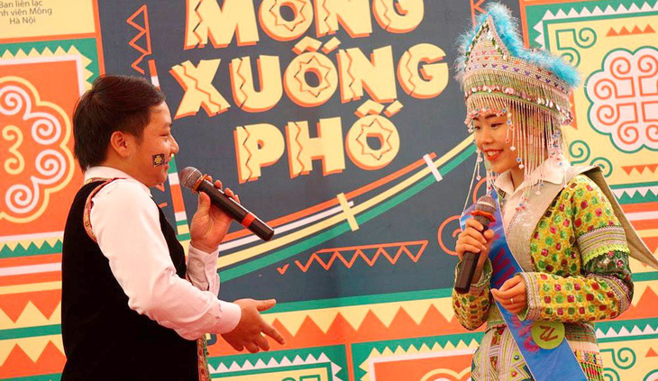 Lưu giữ văn hóa Mông qua Facebook - Ảnh 1.