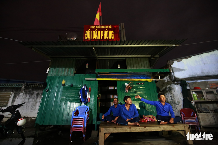 Làng biển Phan Rang không ngủ trước bão lớn - Ảnh 8.