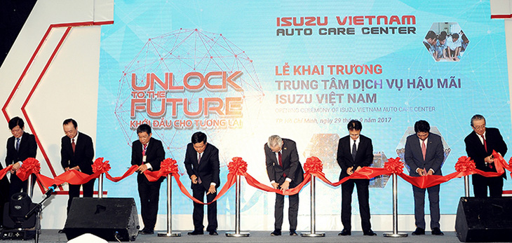 Isuzu Việt Nam ra mắt trung tâm dịch vụ hậu mãi tại TP.HCM - Ảnh 1.