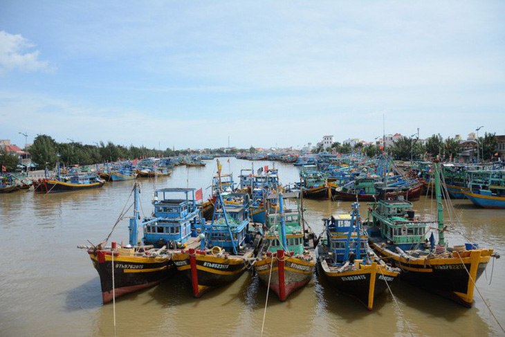 Bão số 14 cách bờ biển Khánh Hòa, Bình Thuận 620 km - Ảnh 2.