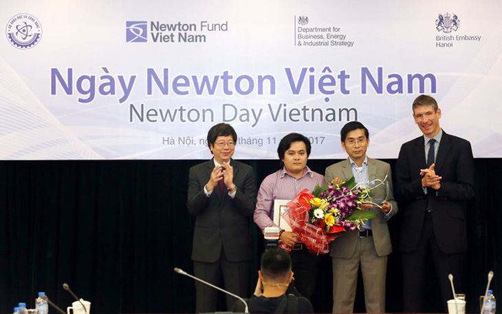 ĐH Duy Tân và Queen’s Belfast nhận Giải Newton Prize 2017 trị giá 200.000 bảng Anh - Ảnh 1.