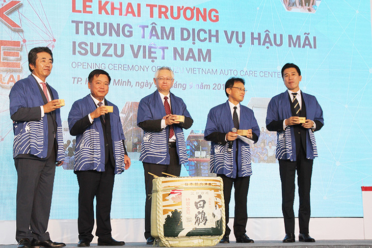 Isuzu Việt Nam ra mắt trung tâm dịch vụ hậu mãi tại TP.HCM - Ảnh 3.