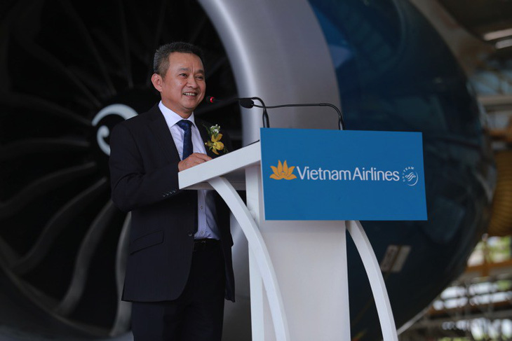 Hành khách thứ 200 triệu bất ngờ trước món quà từ Vietnam Airlines - Ảnh 4.
