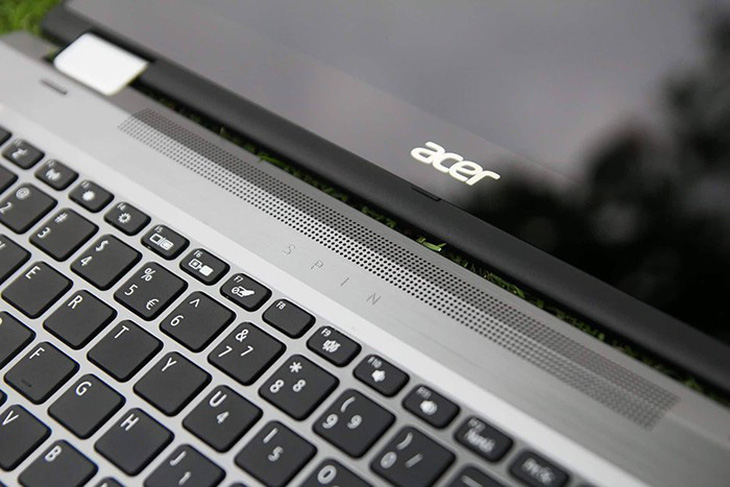 “Đập hộp” laptop Acer Spin 3 - Ảnh 4.