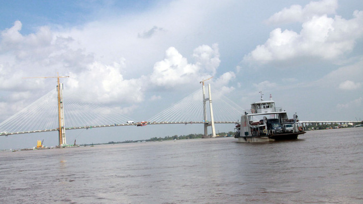 Hợp long Cầu Cao Lãnh nối đôi bờ sông Tiền - Ảnh 7.