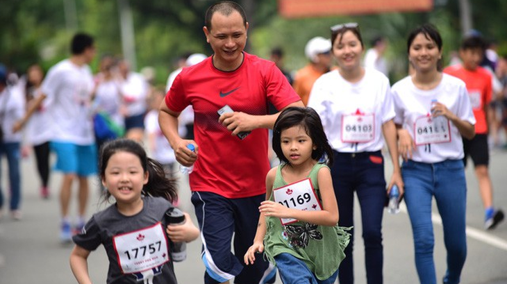 Gần 20.000 người tham gia chạy bộ từ thiện tại TP.HCM