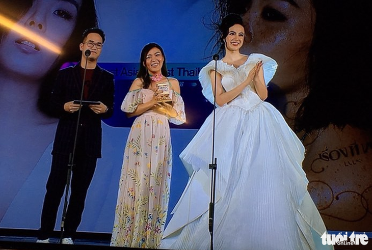 Giải MAMA: Sơn Tùng đột phá, Tóc Tiên là nữ ca sĩ xuất sắc - Ảnh 13.