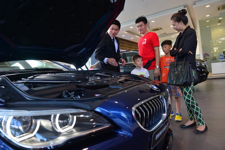 THACO mở 15 showroom để phân phối xe BMW tại VN - Ảnh 1.