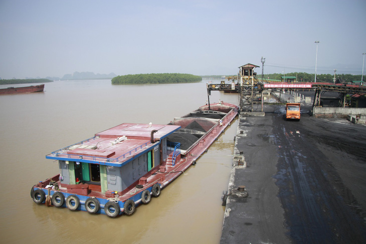 Không có chuyện Quảng Ninh tranh giành cảng, bến than - Ảnh 2.