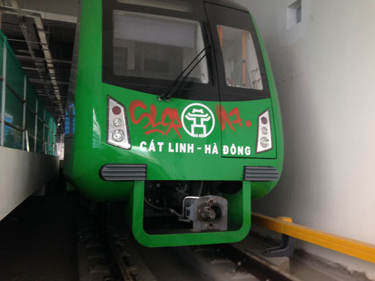 Tàu đường sắt Cát Linh - Hà Đông bị đột nhập vẽ Graffiti - Ảnh 3.