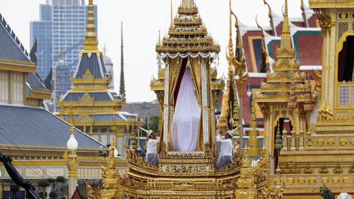 Những điều chưa biết về Đài hóa thân vua Thái Lan - Ảnh 10.