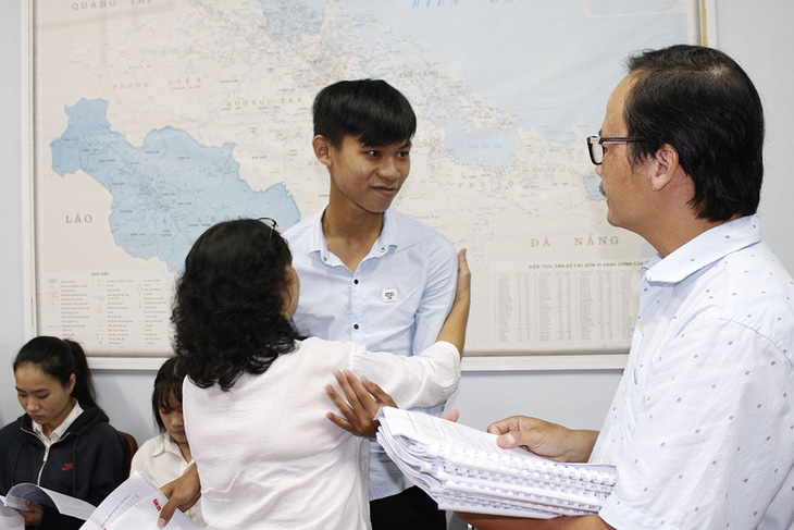 Tiếp sức 15 tân sinh viên Thừa Thiên - Huế - Ảnh 1.