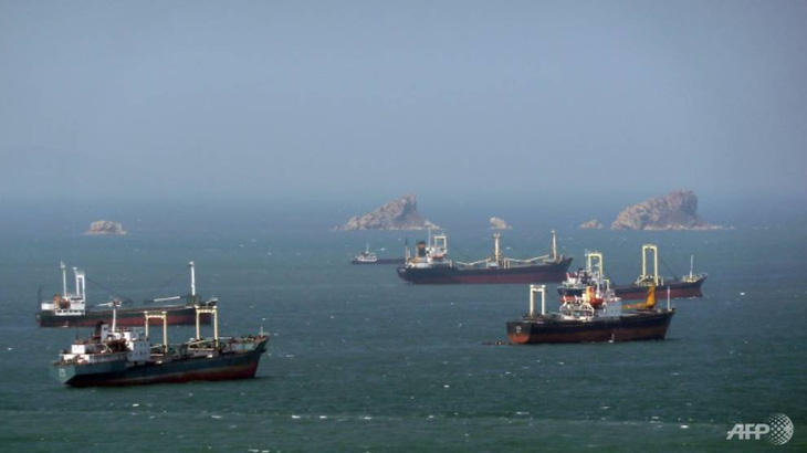 LHQ cấm cập cảng 4 tàu hàng vi phạm lệnh trừng phạt Triều Tiên - Ảnh 1.