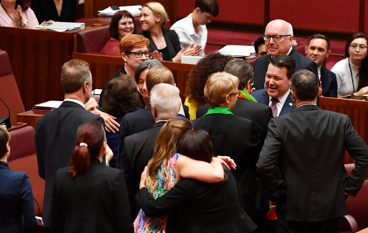 Úc chính thức thừa nhận hôn nhân đồng giới - Ảnh 4.