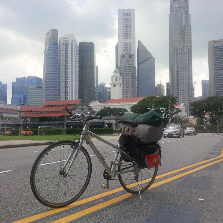 Chàng dế mèn đạp xe xuyên Đông Nam Á - Ảnh 5.