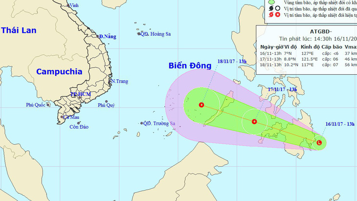 Một vùng áp thấp đang mạnh lên áp sát Biển Đông - Ảnh 1.