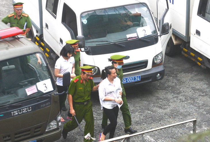 Nhóm đánh bom sân bay Tân Sơn Nhất lãnh án nặng - Ảnh 3.