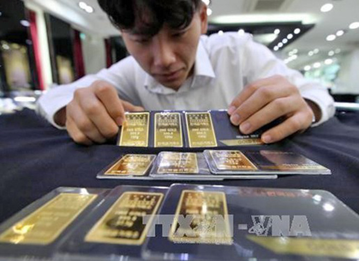 Chỉ số đồng USD hạ “đáy” 3 năm giúp thị trường vàng tiếp tục khởi sắc - Ảnh 1.