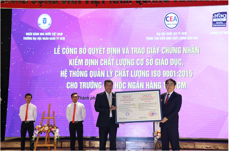 Đại học Ngân hàng TP.HCM đạt tiêu chuẩn chất lượng giáo dục - Ảnh 1.