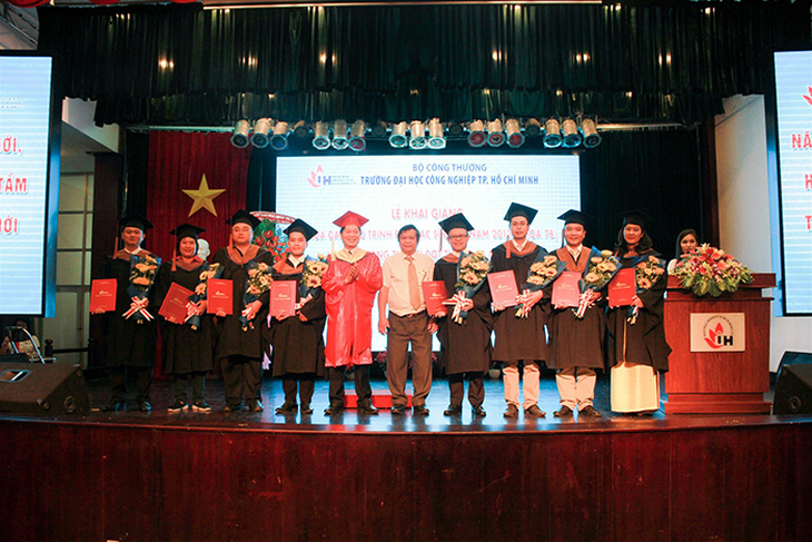Trường Đại học Công nghiệp TP.HCM tuyển sinh hơn 500 thạc sĩ - Ảnh 1.