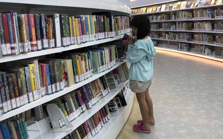Singapore giảm thi cử cho học sinh vui chơi