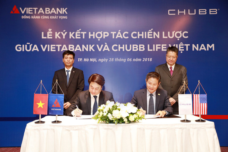Chubb Life Việt Nam và Ngân hàng TMCP Việt Á chính thức hợp tác phân phối sản phẩm bảo hiểm - Ảnh 1.
