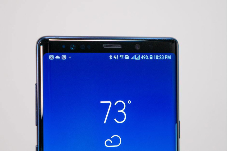Samsung thử nghiệm smartphone có camera selfie nằm dưới màn hình - Ảnh 1.