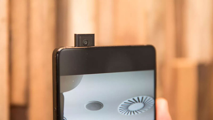 Samsung thử nghiệm smartphone có camera selfie nằm dưới màn hình - Ảnh 2.