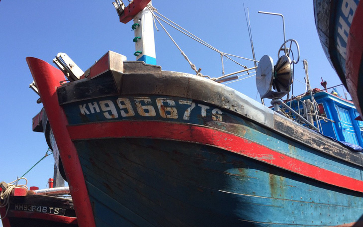 Gắn số hiệu giả tàu cá Khánh Hòa đánh bắt trái phép vùng biển nước ngoài