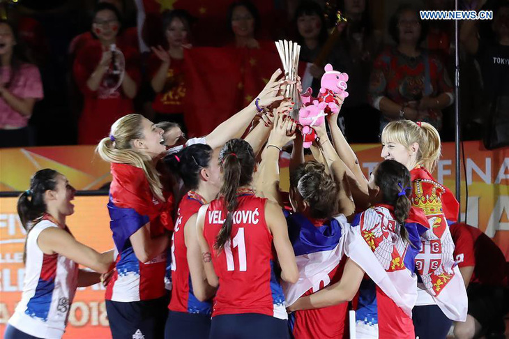 Bóng chuyền nữ Serbia lên ngôi vô địch thế giới - Ảnh 1.