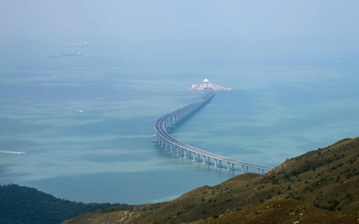 Cầu vượt biển của Trung Quốc và những con số khủng - Ảnh 3.