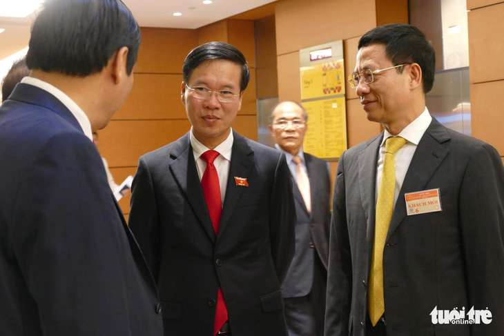Ông Nguyễn Mạnh Hùng chính thức là bộ trưởng Bộ Thông tin - truyền thông - Ảnh 1.