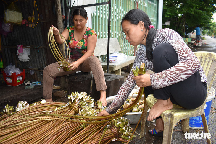 Nước lũ Miền Tây rút đi, sản vật để lại - Ảnh 3.