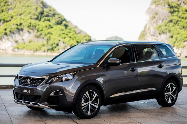 Peugeot tặng bảo hiểm, bảo hành 5 năm - Ảnh 1.