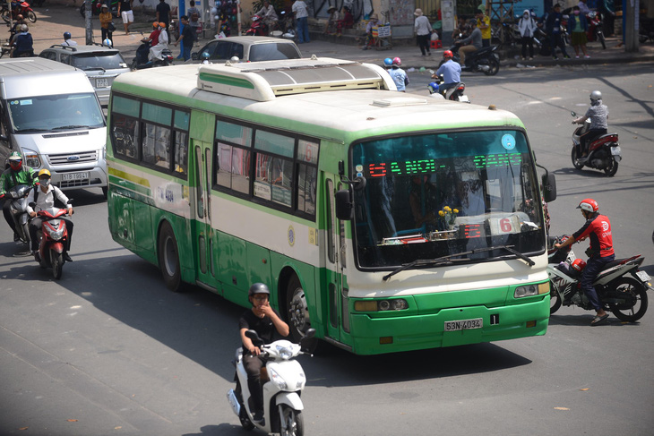 TP.HCM chỉ đạo Sở Giao thông vận tải giải trình “bất thường trợ giá xe buýt” - Ảnh 1.