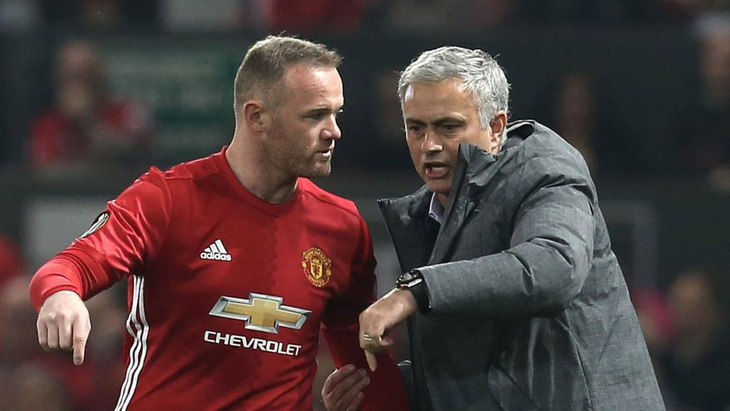Rooney khẳng định cầu thủ M.U vẫn ủng hộ HLV Mourinho - Ảnh 1.