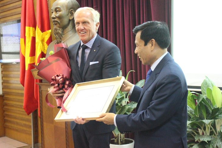 Huyền thoại golf thế giới làm đại sứ du lịch Việt Nam - Ảnh 1.